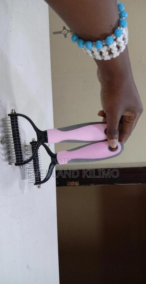 Deshedding Dog/Cat Brush - main view