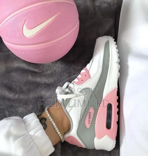 Nike Air Forse - main view
