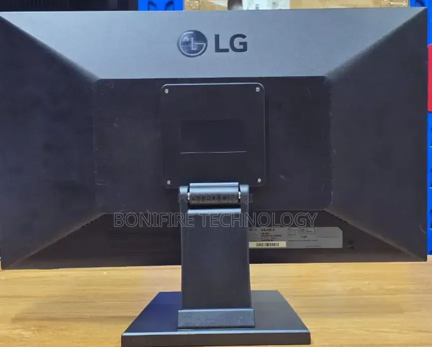 Lg 24 Inch Frameless Monitor With Type-C for Displa