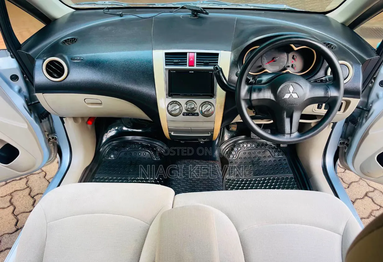Mitsubishi Colt Plus 2008 Silver