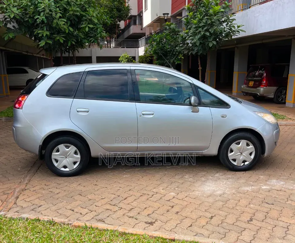 Mitsubishi Colt Plus 2008 Silver