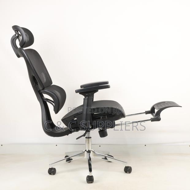 High Back Mesh Chair With Footrest - thumbnail 3