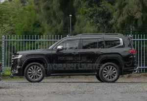 Toyota Land Cruiser 2023 Black
