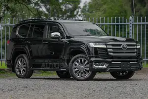Toyota Land Cruiser 2023 Black