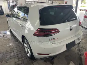 Volkswagen Golf GTI 2.0T S 2019 White