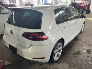 Volkswagen Golf GTI 2.0T S 2019 White