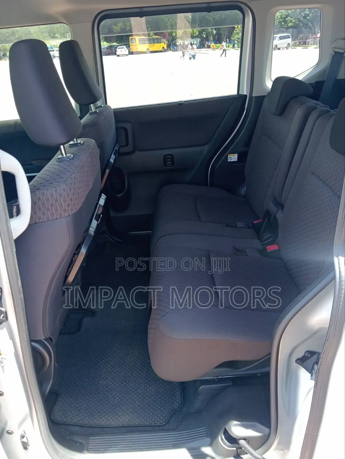 Mitsubishi Delica 2016 Silver