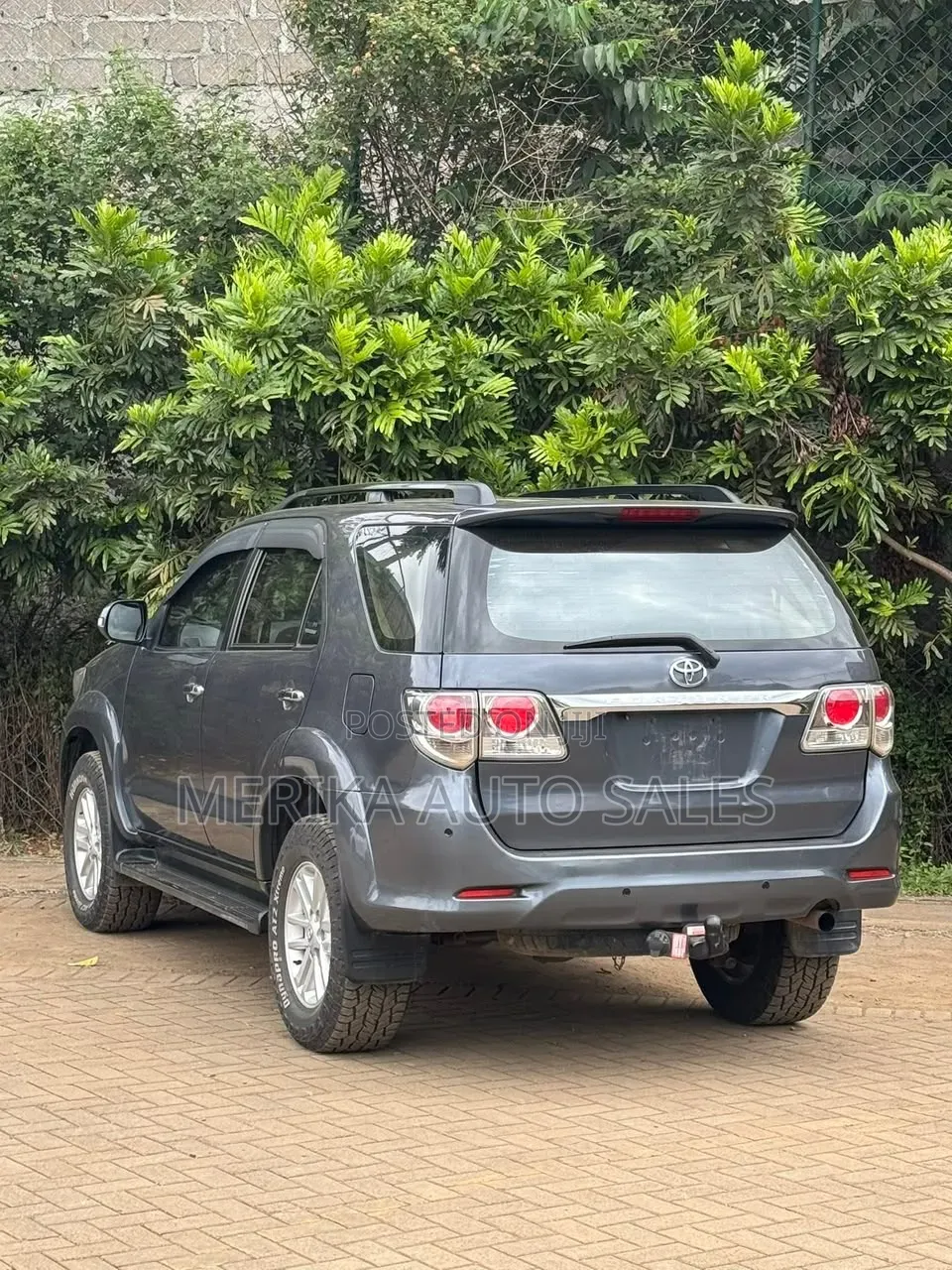 Toyota Fortuner 2013 Silver