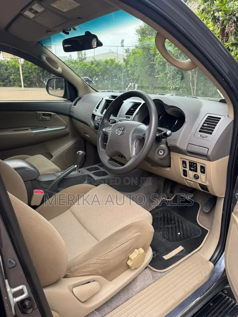 Toyota Fortuner 2013 Silver