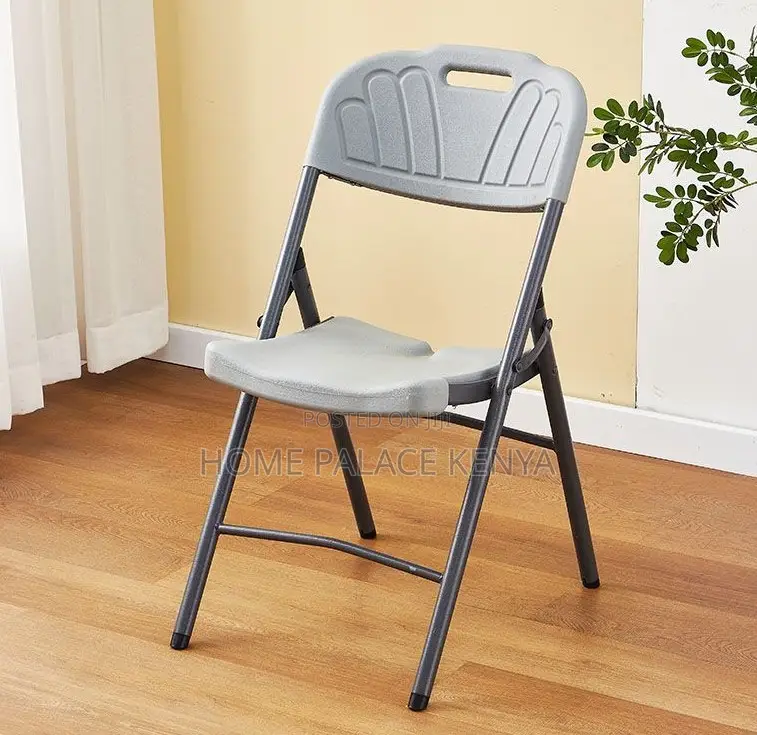 Foldable Chair: Hollow Frame Pp Lightweight Portable Chair