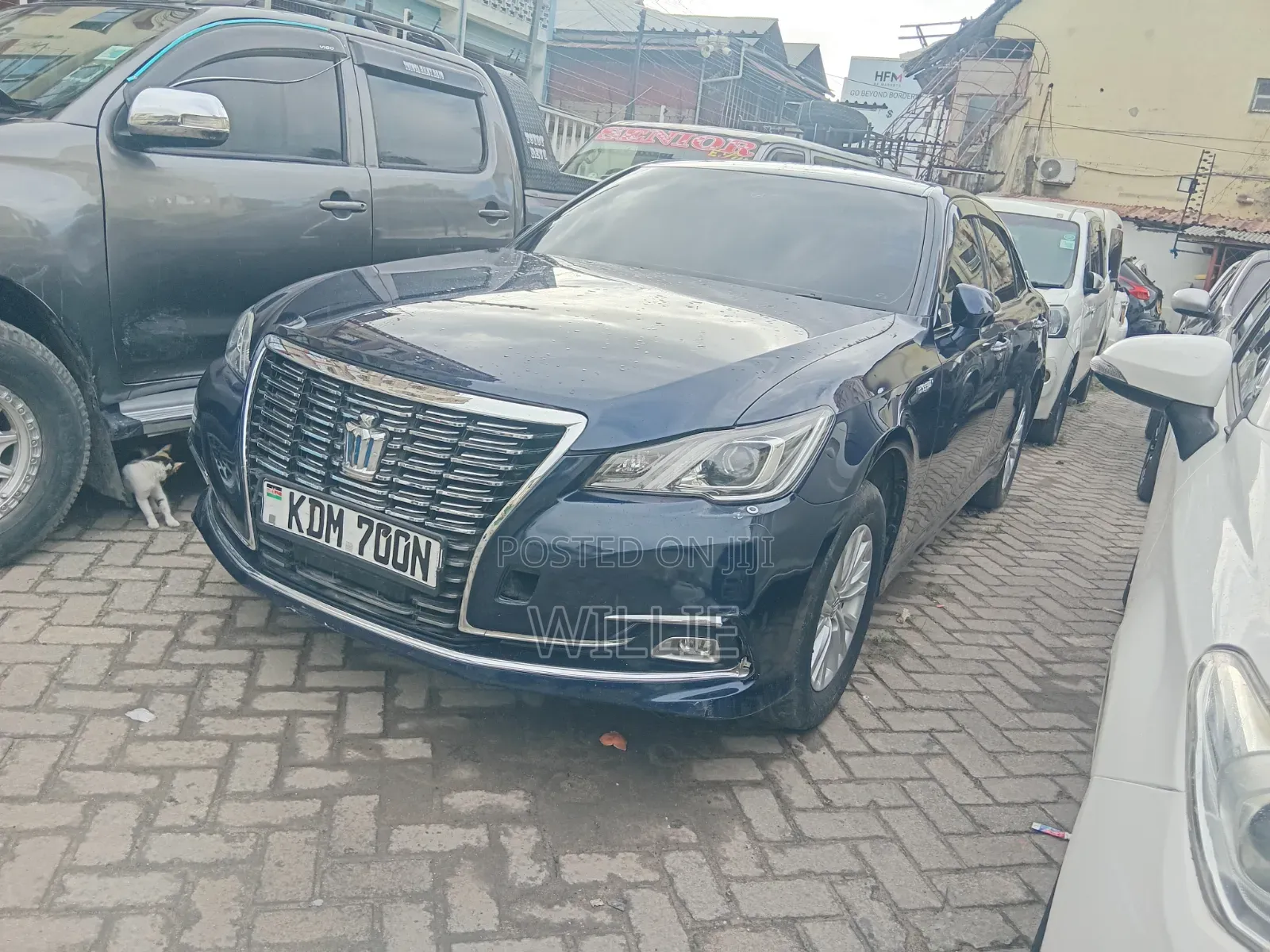 Toyota Crown 2016 Black