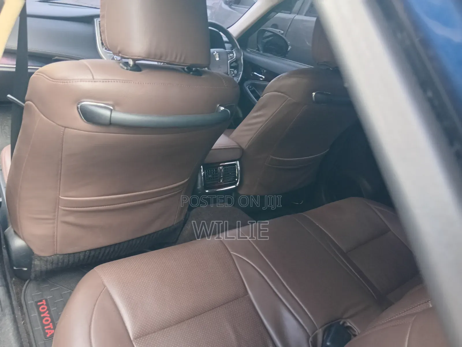 Toyota Crown 2016 Black