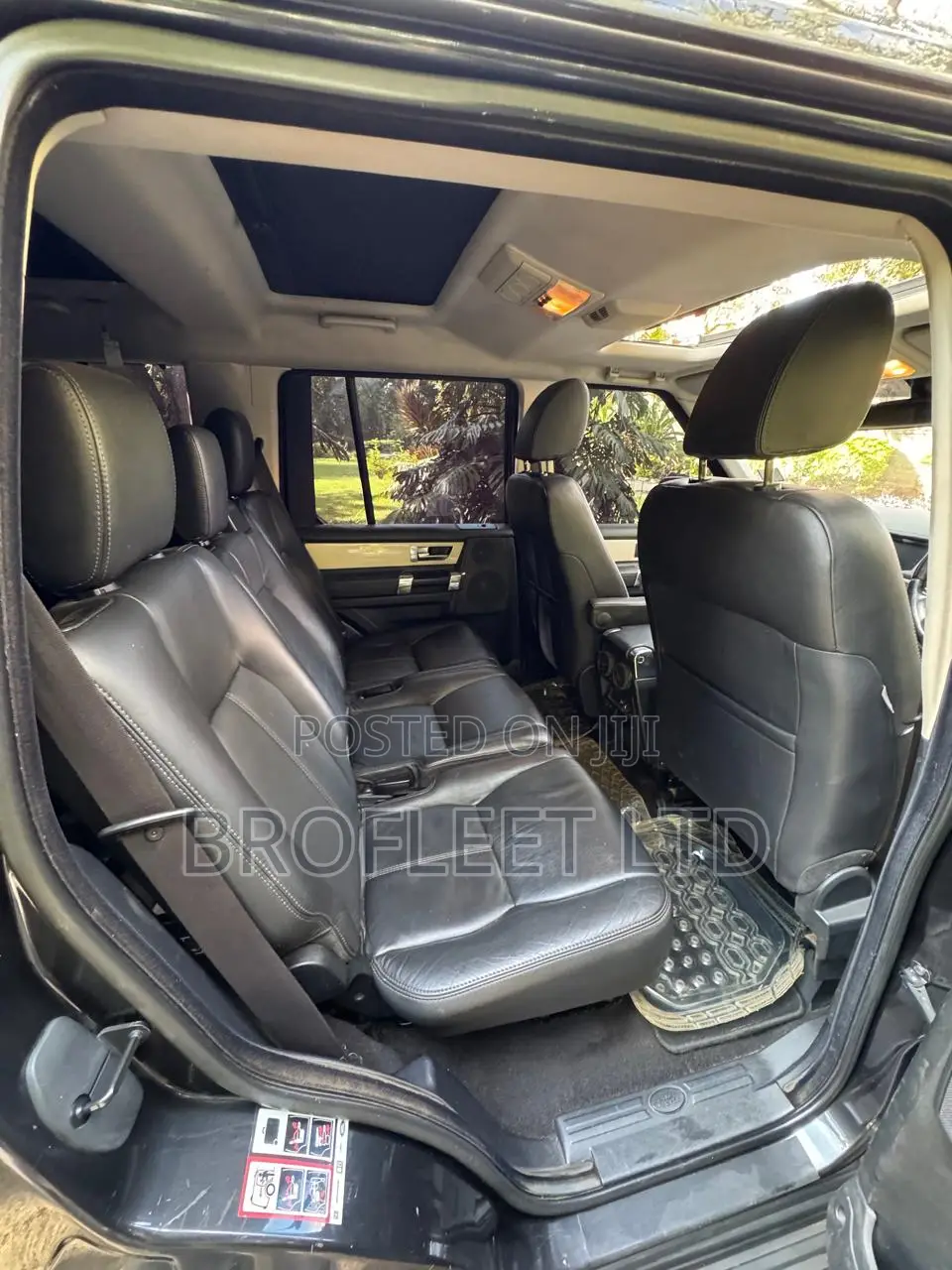 Land Rover Discovery 2013 Gray
