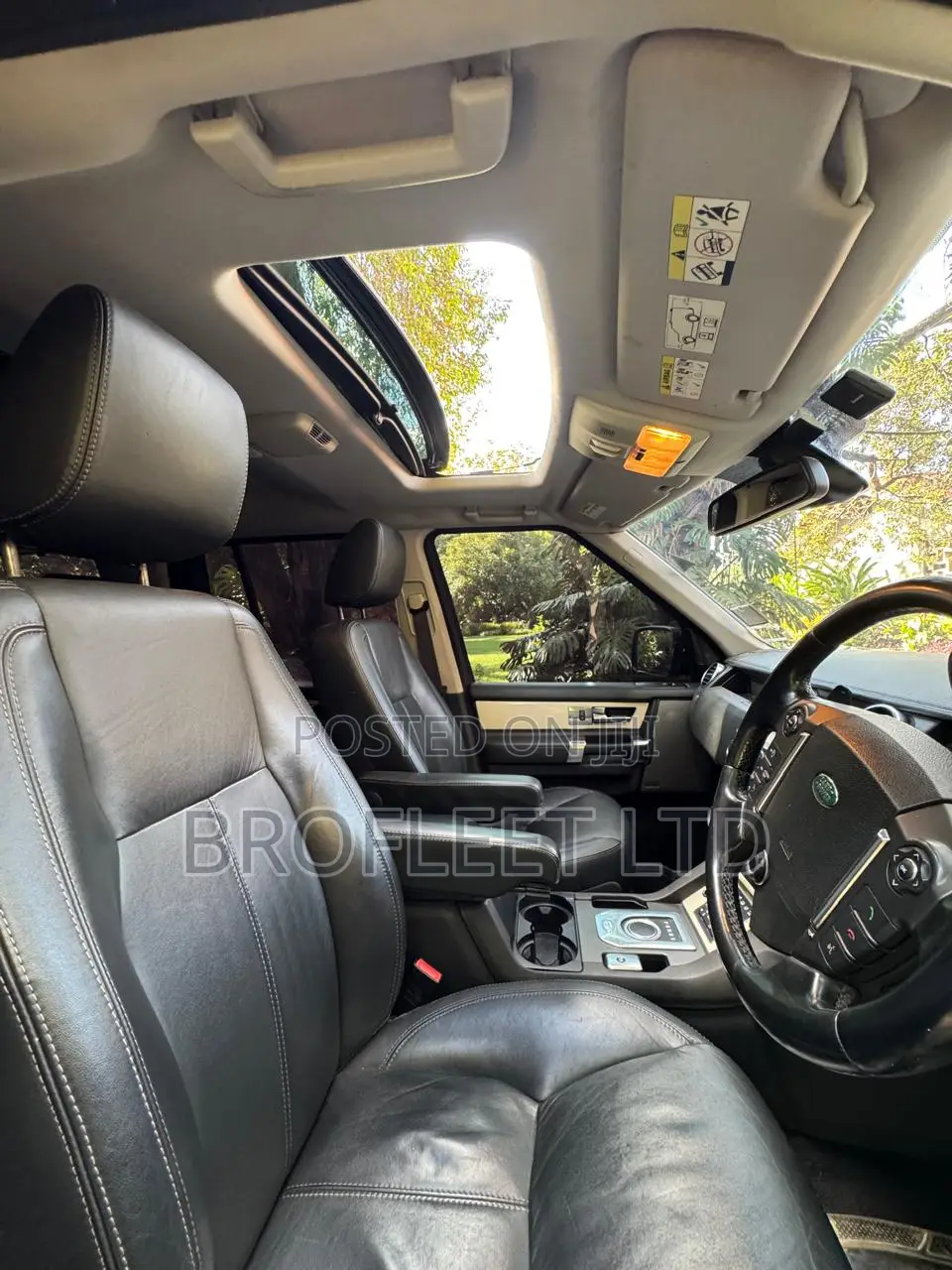 Land Rover Discovery 2013 Gray