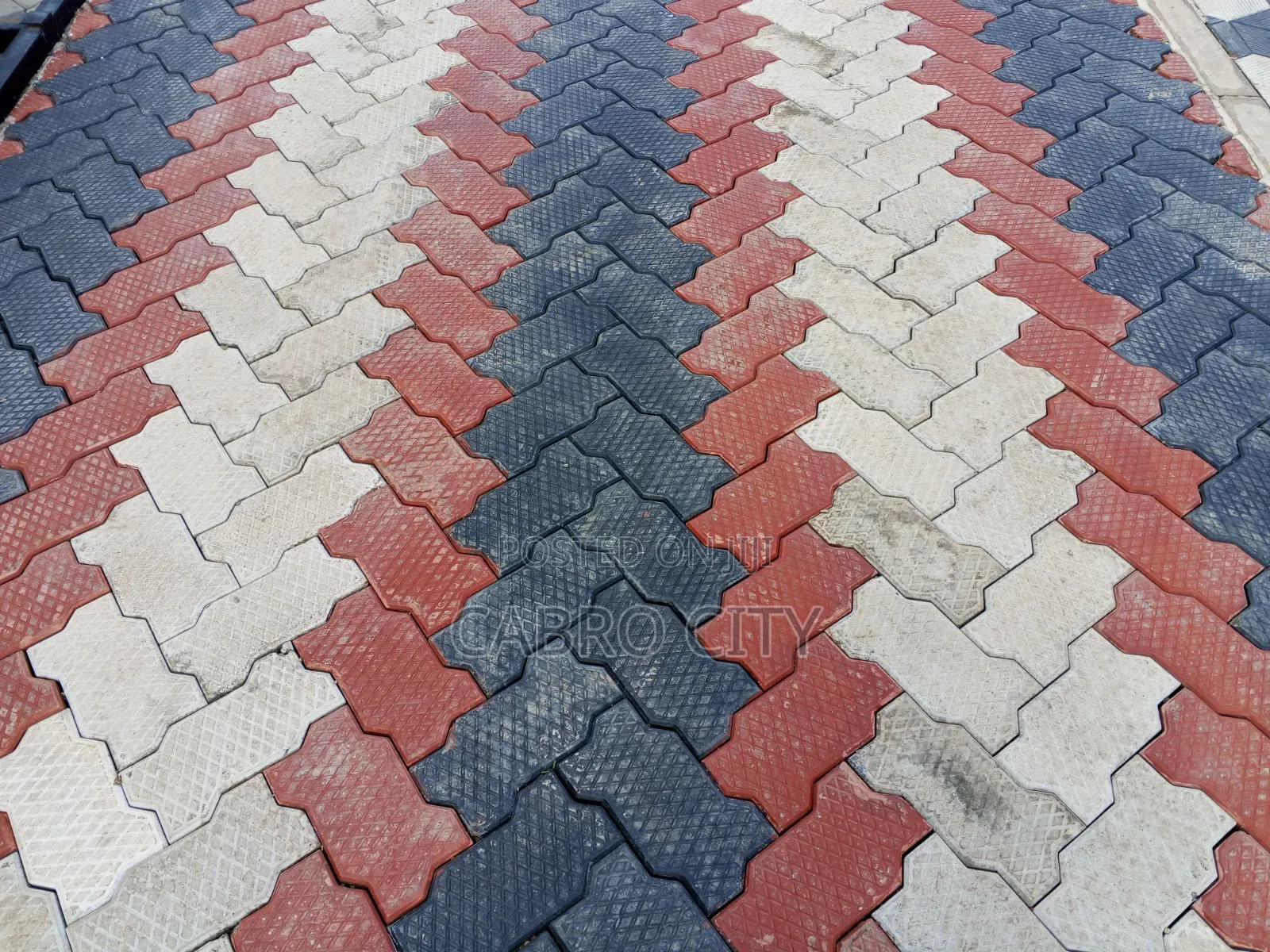 Zigzags Coloured Cabros