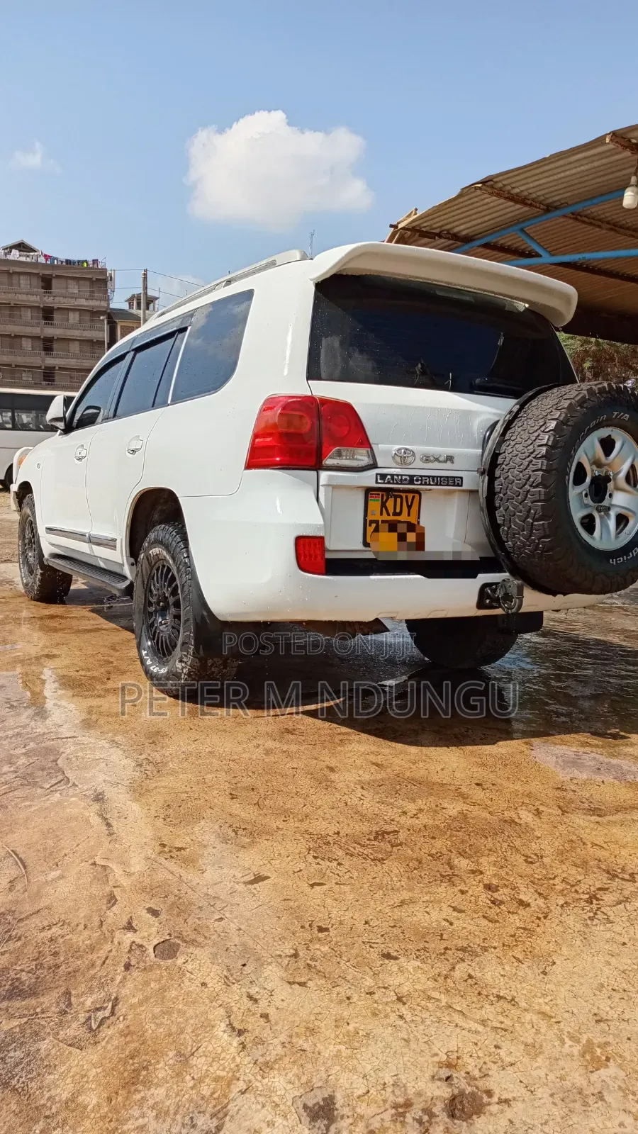 Toyota Land Cruiser 2011 White