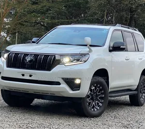 Toyota Land Cruiser Prado 2021 White