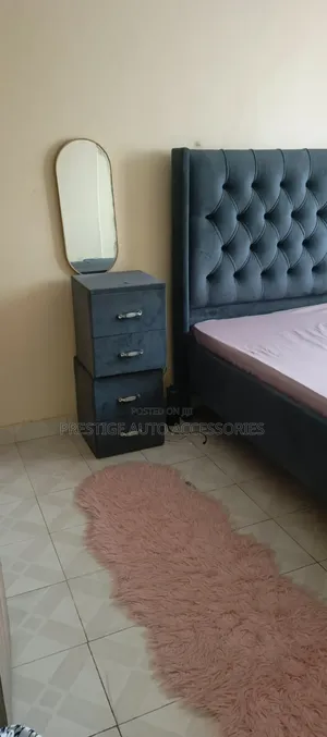 6by6 Chester Bed