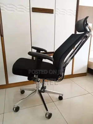 Office Chair : Mesh Swivel Orthopedic Office Chair