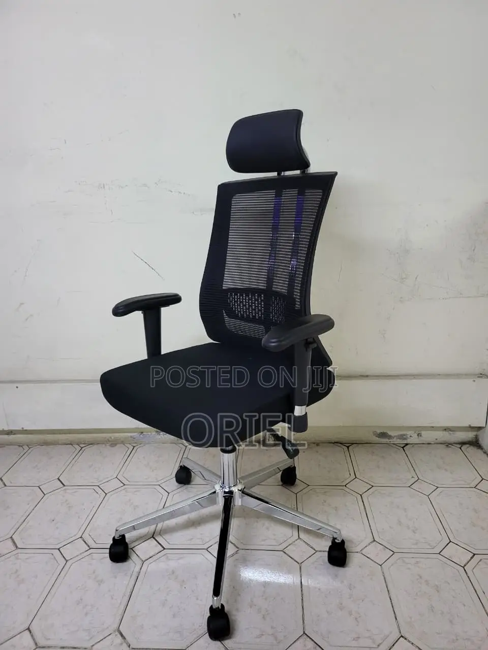Office Chair : Mesh Swivel Orthopedic Office Chair