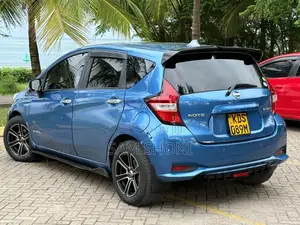 Nissan Note 1.2 Hybrid 2017 Blue