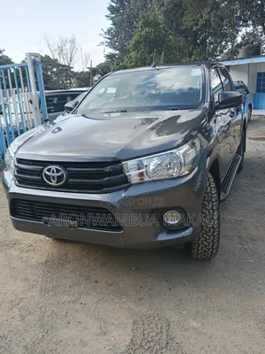 Toyota Hilux 2021 Gray