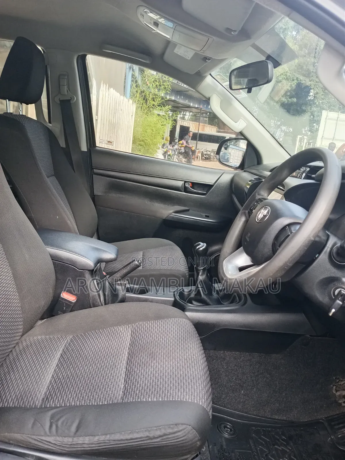 Toyota Hilux 2021 Gray