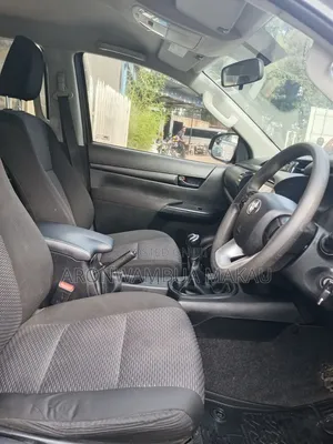 Toyota Hilux 2021 Gray