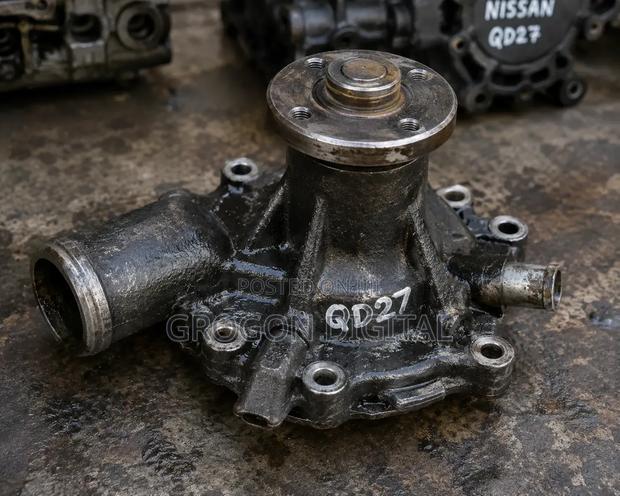 Nissan Qd27 Engine Water Pump - thumbnail 2