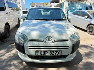 Toyota Succeed SV Premium 2014 White