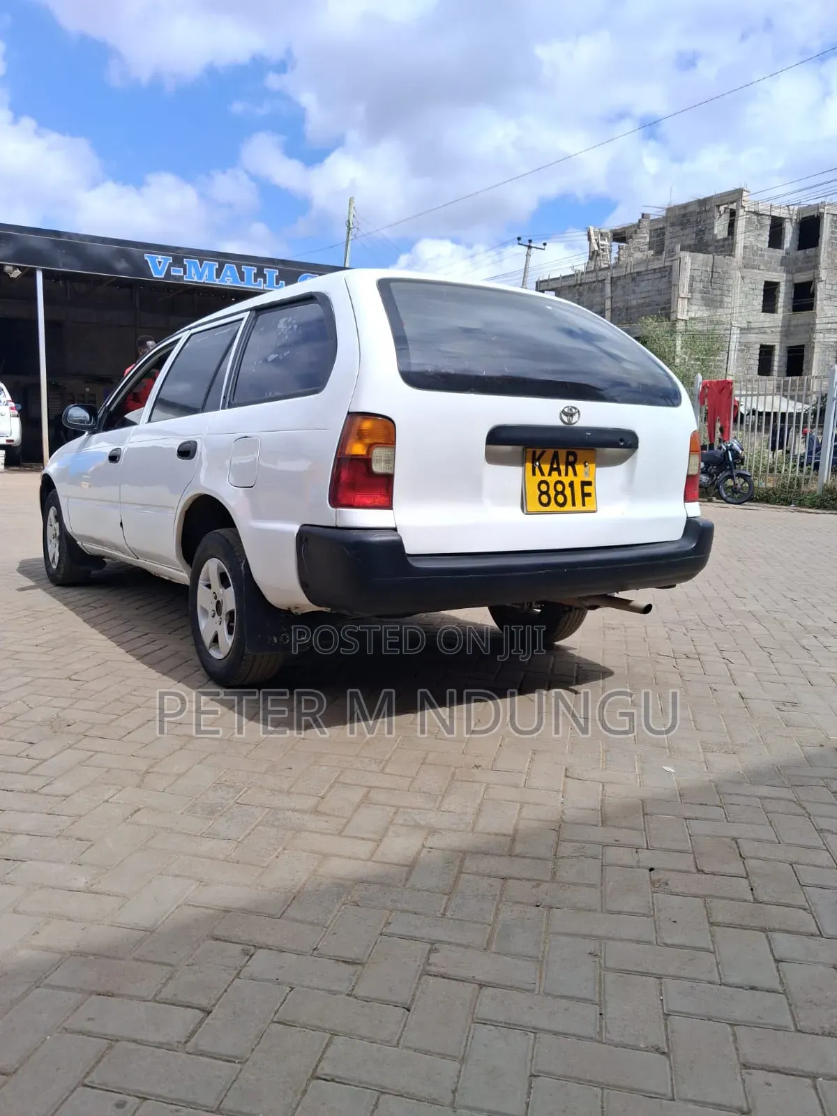 Toyota Corolla 1999 White