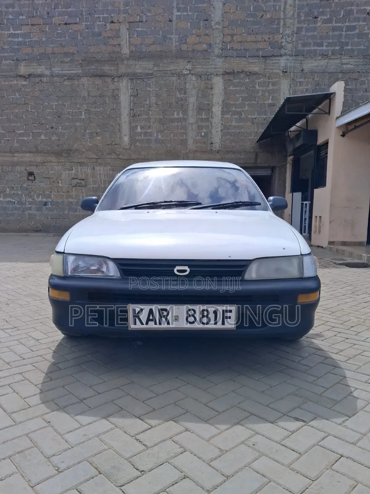 Toyota Corolla 1999 White
