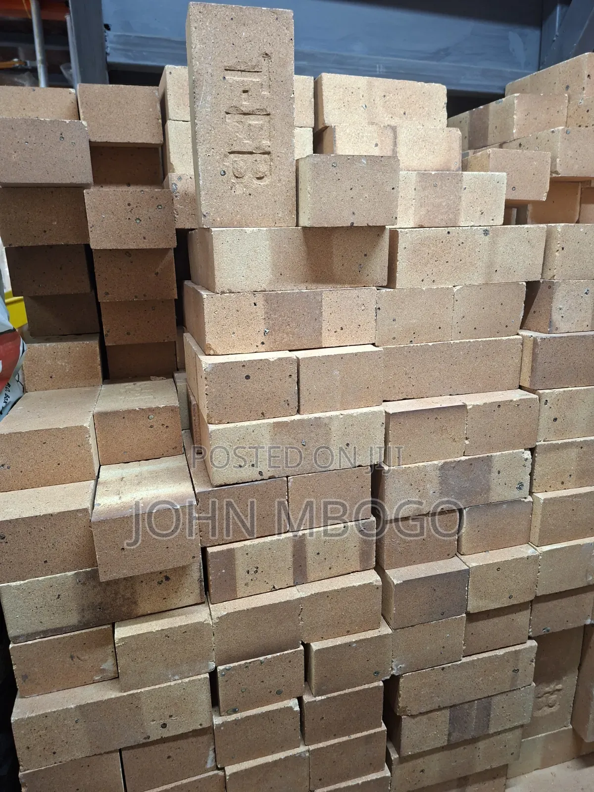 Refractory Fire Bricks - 70%