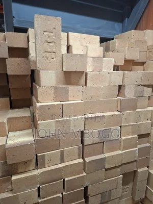 Refractory Fire Bricks - 70%