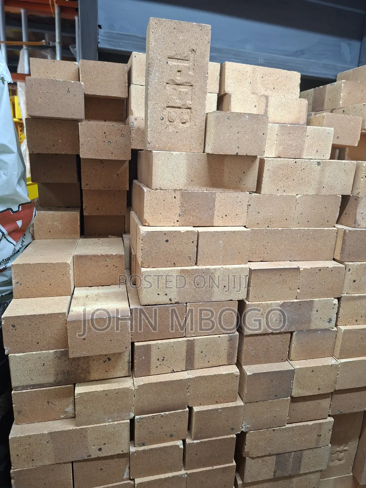Refractory Fire Bricks - 70%