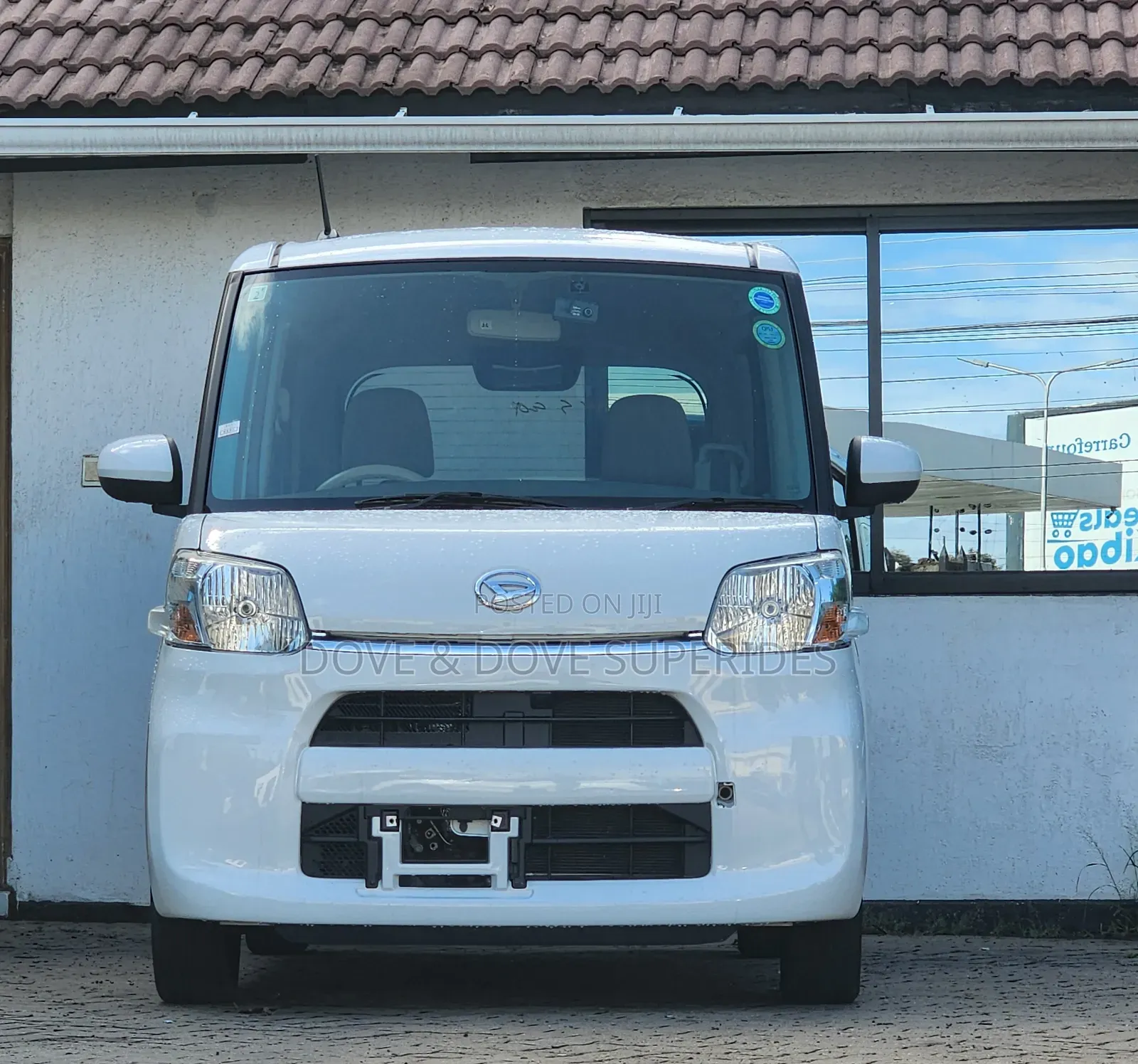 Daihatsu Tanto 660 FWD 2018 White