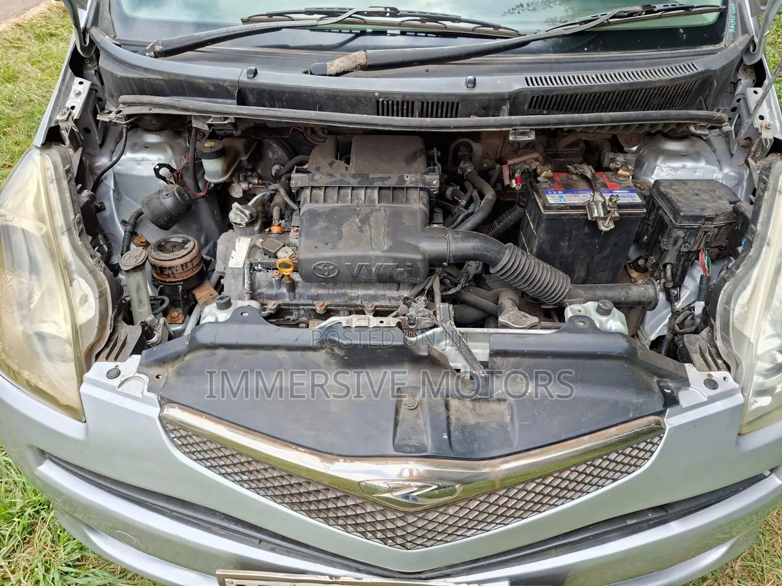 Toyota Ractis 2009 Silver