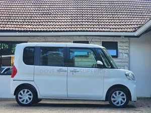 Daihatsu Tanto 660 FWD 2018 White