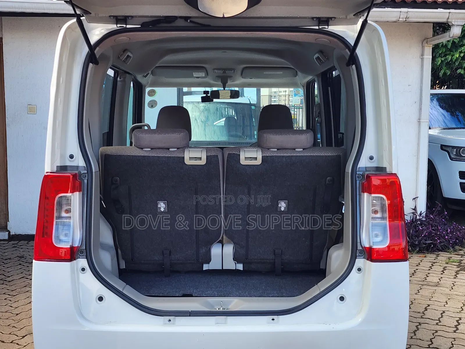 Daihatsu Tanto 660 FWD 2018 White