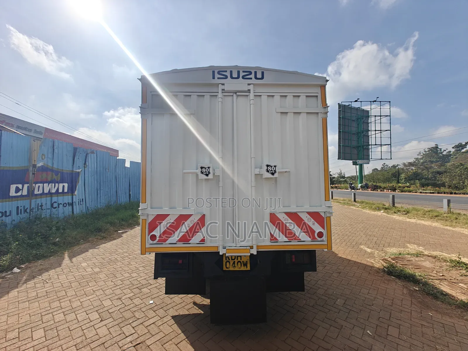 Isuzu NMR Original Cabin