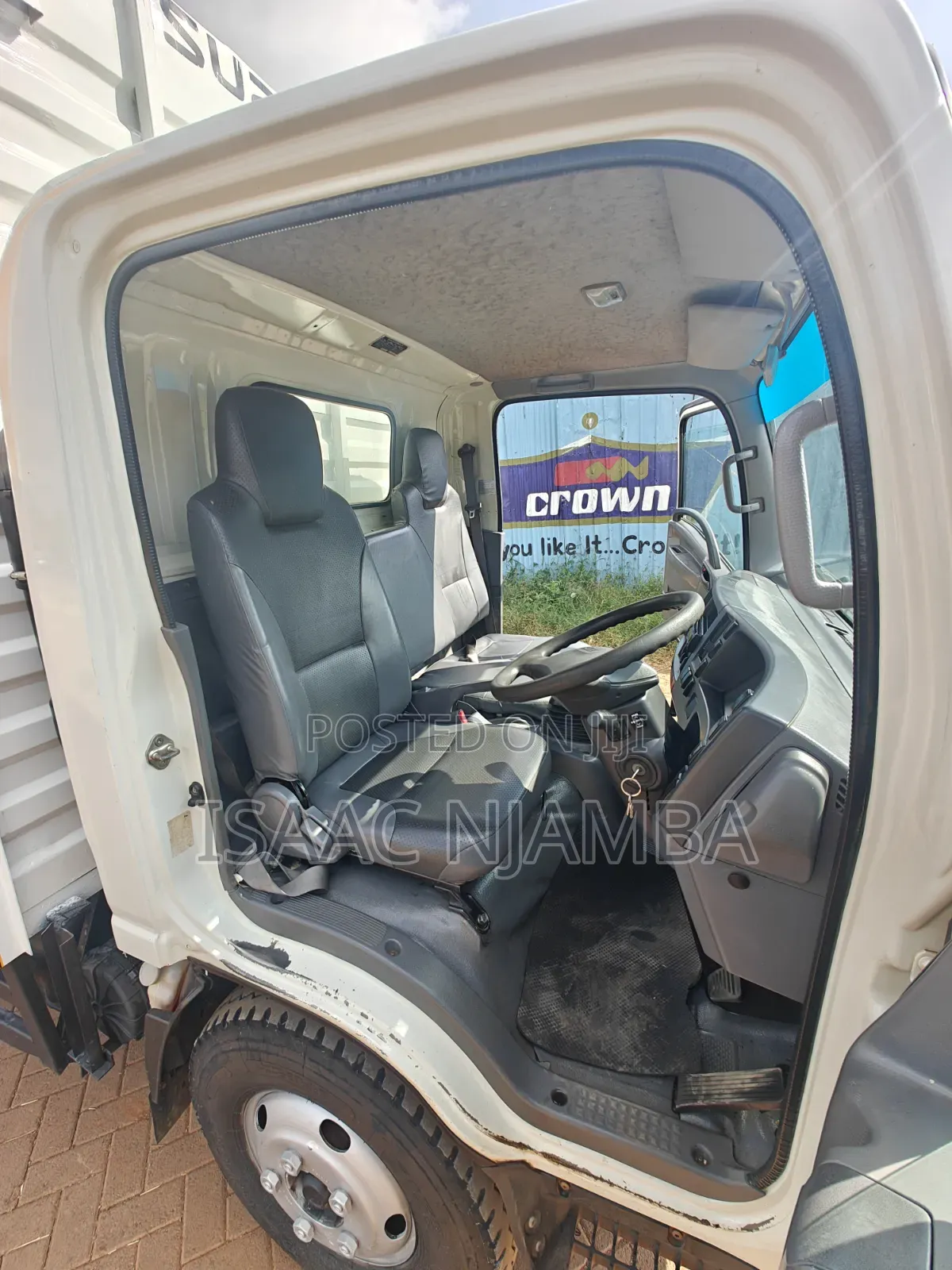 Isuzu NMR Original Cabin