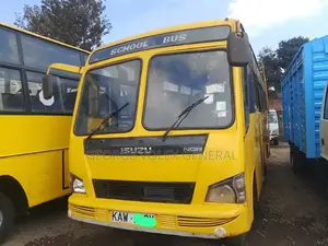 Isuzu NQR 2006 Yellow