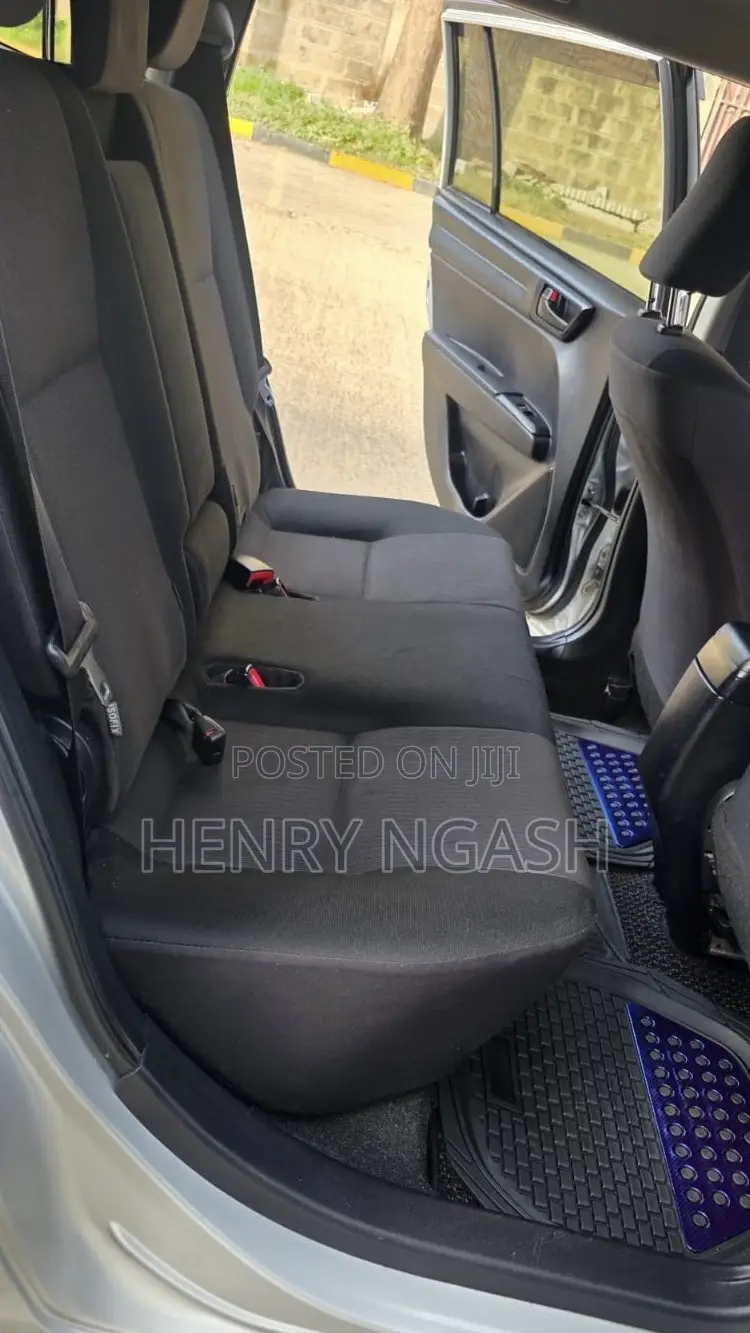Toyota Corolla Fielder 2015 Silver