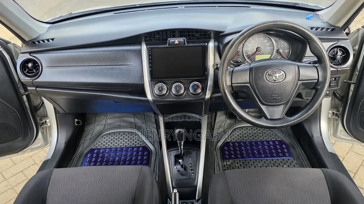 Toyota Corolla Fielder 2015 Silver