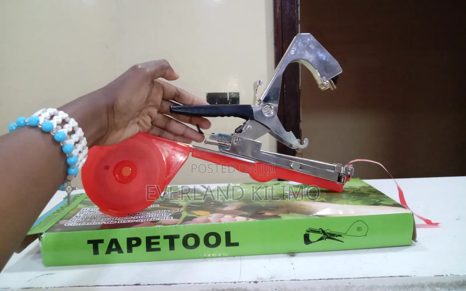 Red and Black Tapener