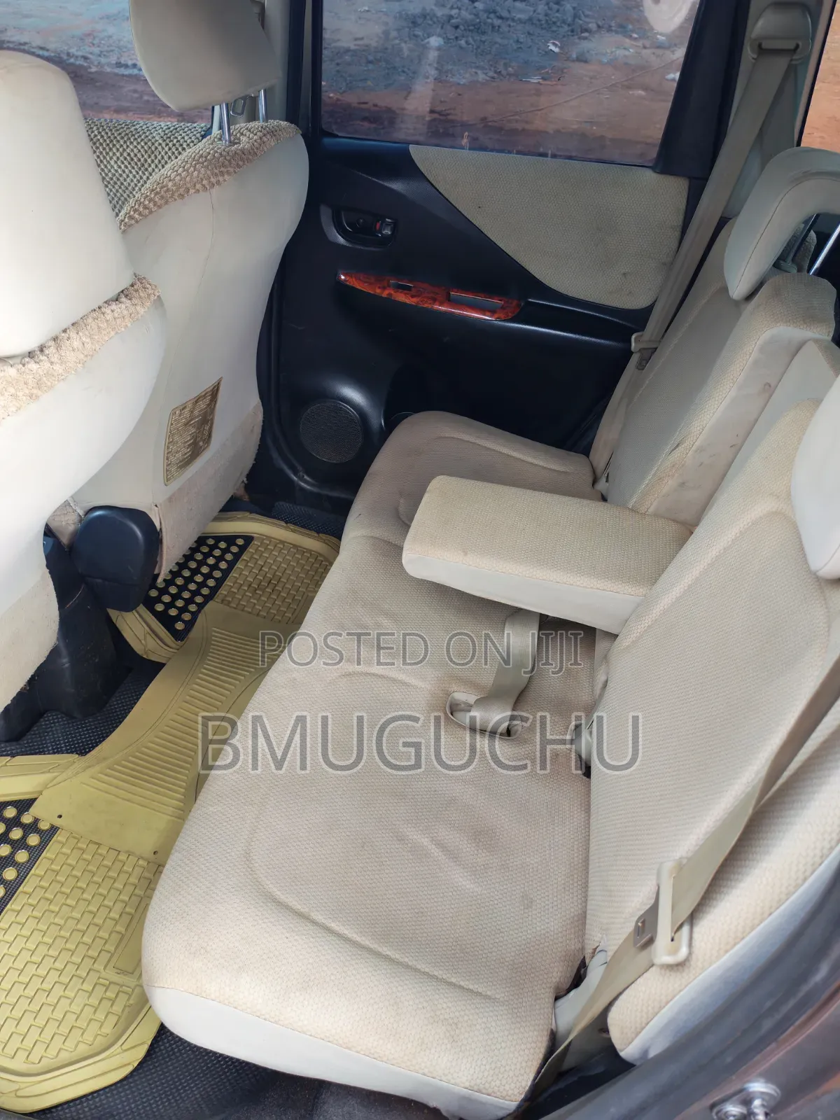 Toyota Ractis 2008 Beige