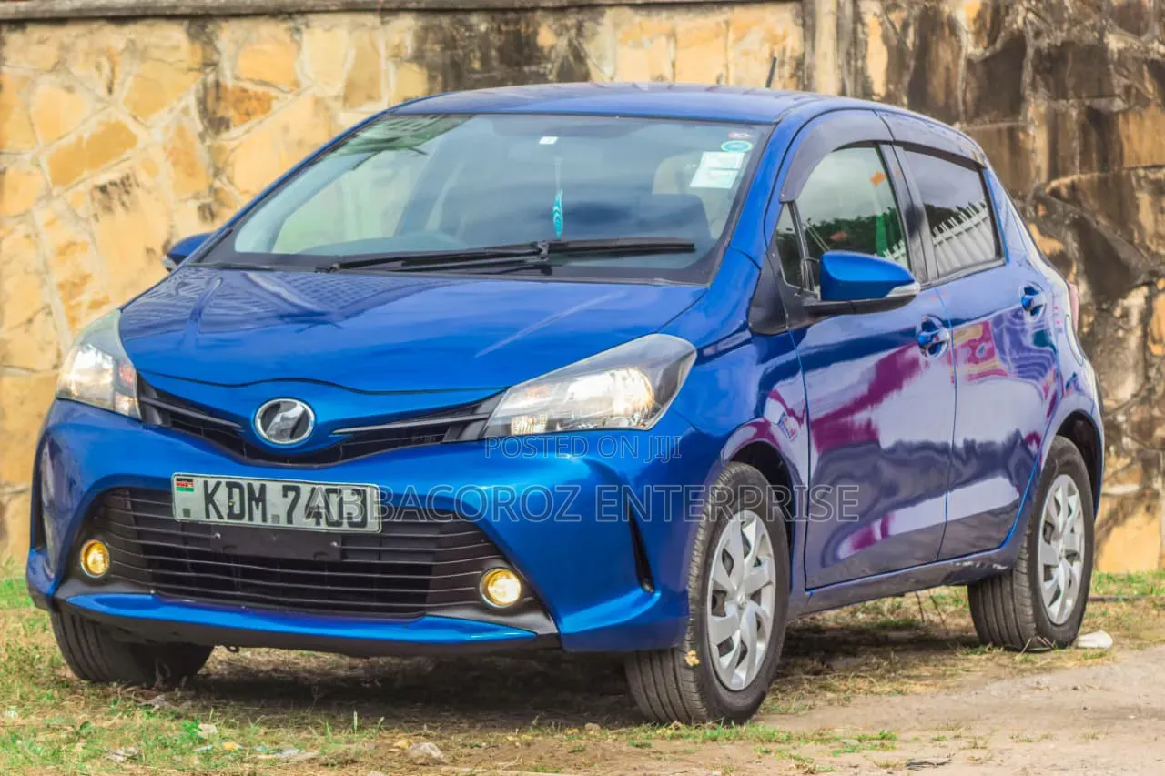 Toyota Vitz 2013 Blue