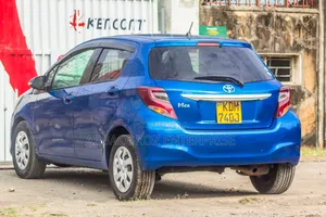 Toyota Vitz 2013 Blue