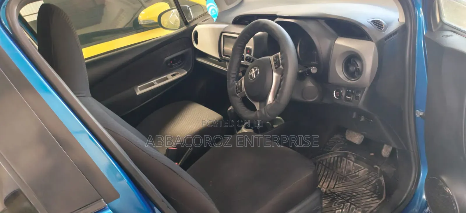 Toyota Vitz 2013 Blue