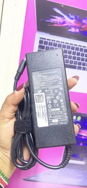 Dell Small Pin Adapter Charger (Special Pin) 90w